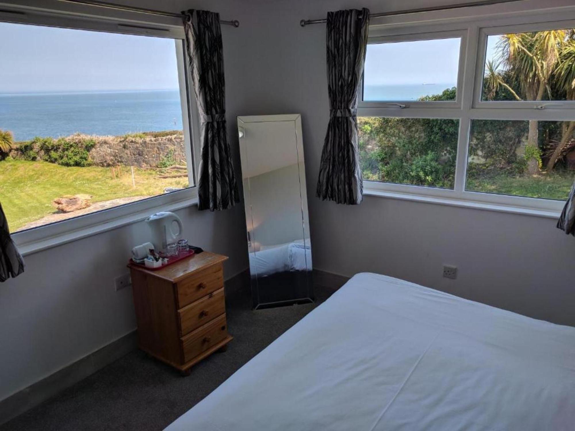 Mayfair Hotel - Isle Of Wight Шанклин Экстерьер фото